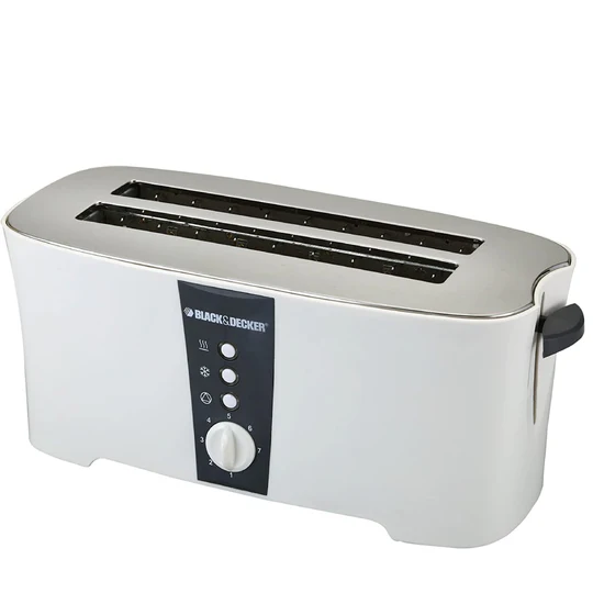 Black & Decker - 4 Slice Toast Toaster / 1350 Watts